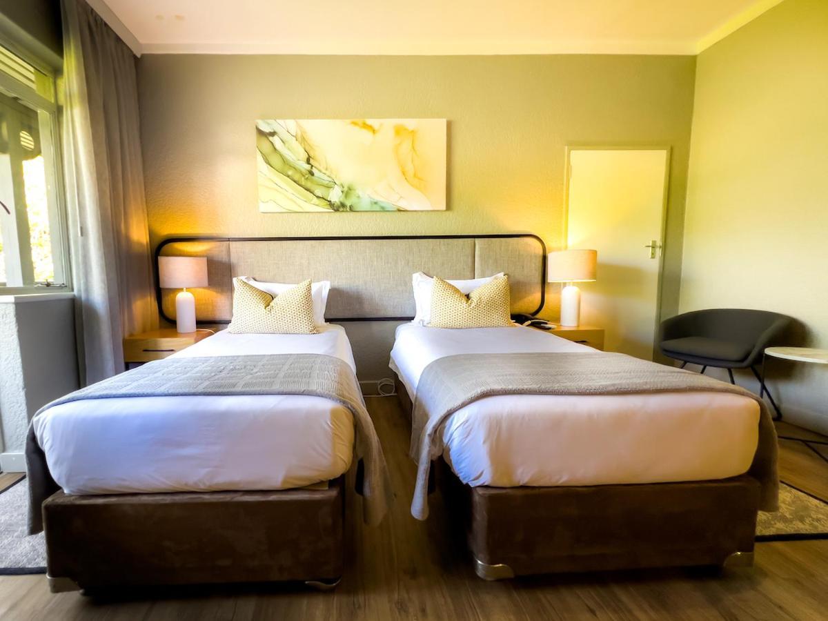 Cresta Lodge Harare Exteriör bild