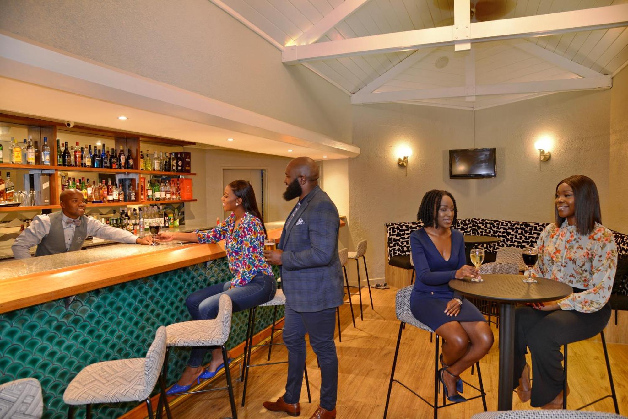 Cresta Lodge Harare Exteriör bild